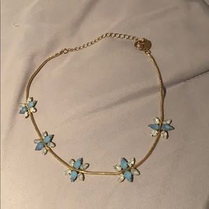 Necklace choker style